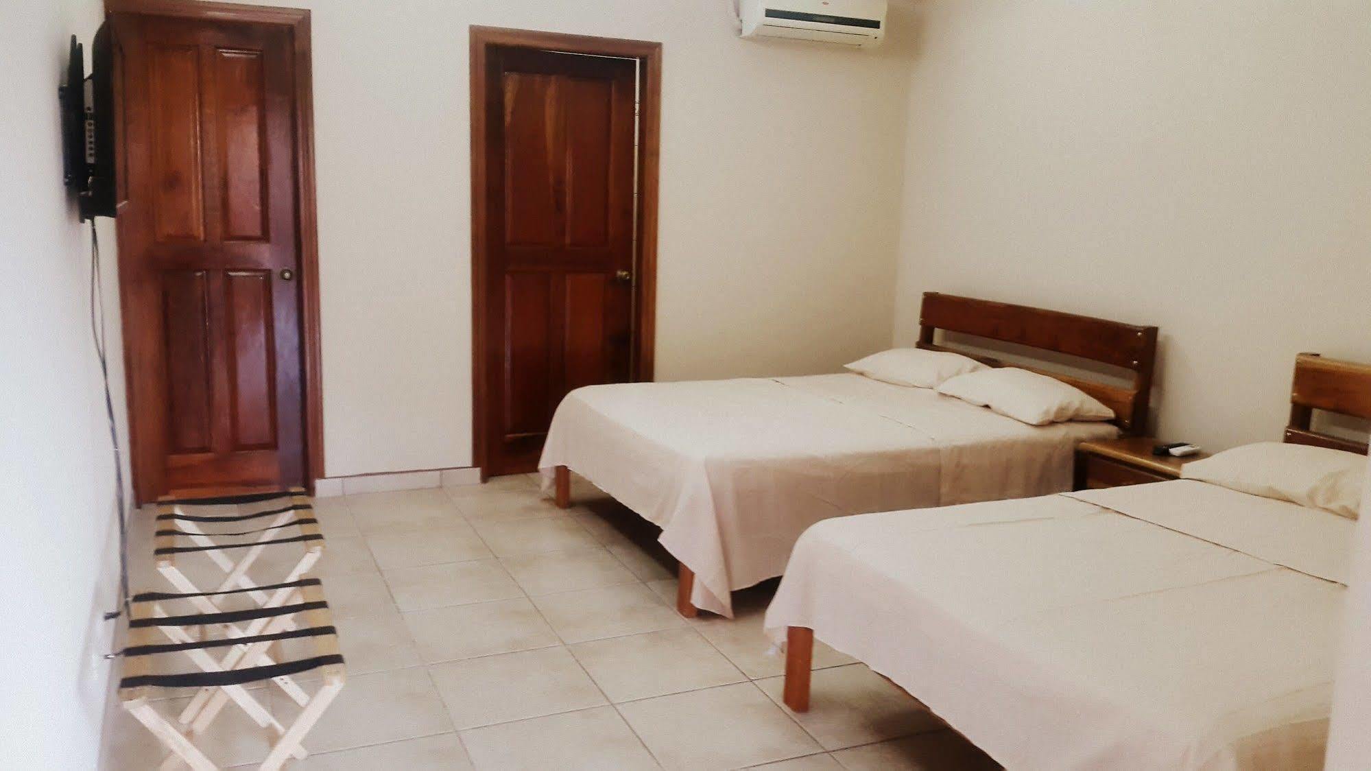 Hotel Palmeras Carrillo Beach Каррільо Екстер'єр фото